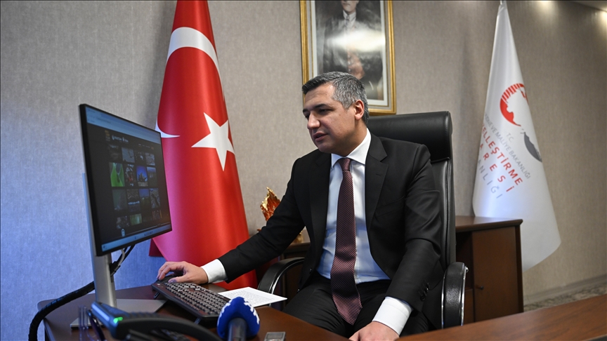Özelleştirme İdaresi Başkanı Haykır, AA'nın "Yılın Kareleri" oylamasında "İsmi Silinirken"i seçti