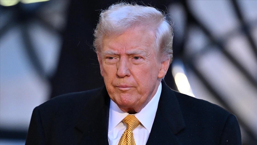 Trump sacks 4 presidential appointees from Biden era