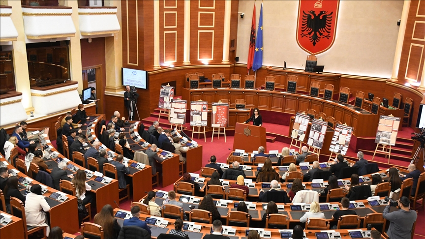 Shqipëri, mbahet aktiviteti për 105-vjetorin e parlamentarizmit shqiptar