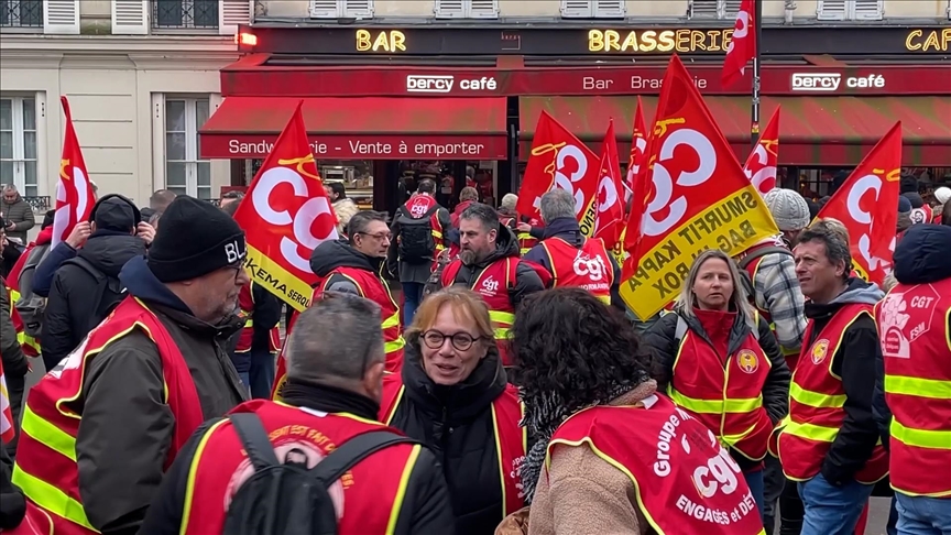 France : mobilisation à Paris contre les suppressions d’emplois dans l’industrie