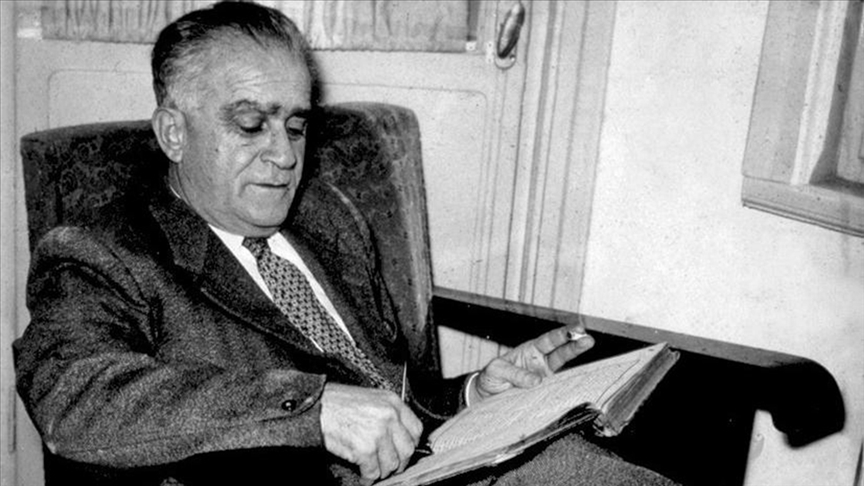 Garp ve Şark arasında bir mütefekkir: Ahmet Hamdi Tanpınar