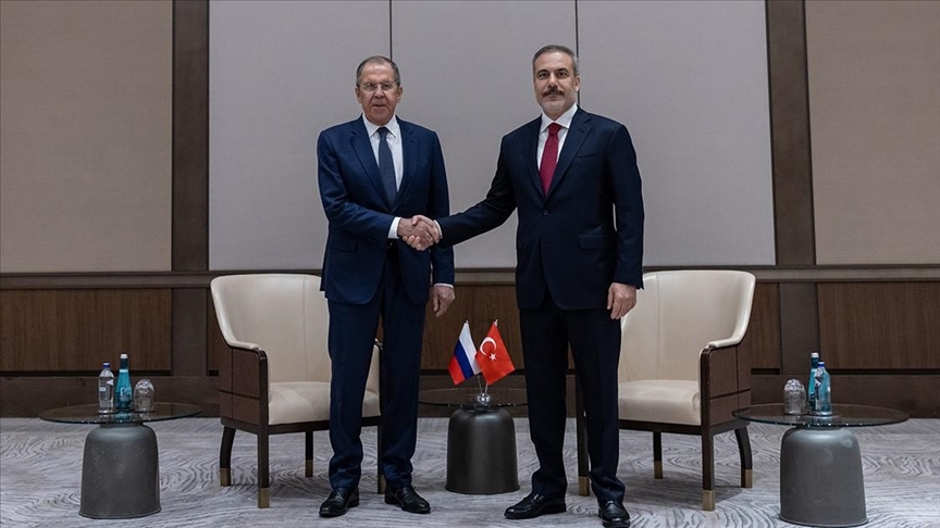 Türkiye's foreign minister, Russian counterpart discuss Syria