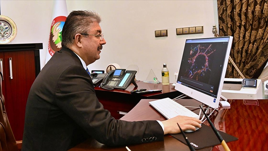 Osmaniye Valisi Yılmaz, AA'nın "Yılın Kareleri" oylamasına katıldı