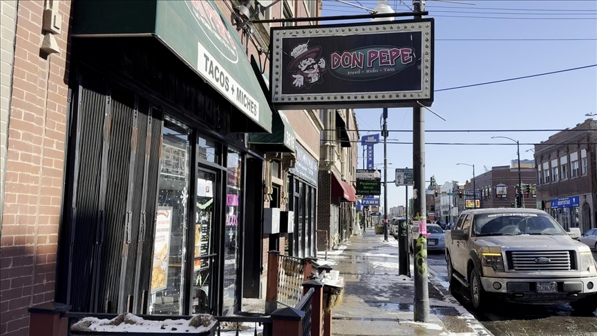 Chicago : les sans-papiers s'enferment chez eux redoutant les raids de l'ICE