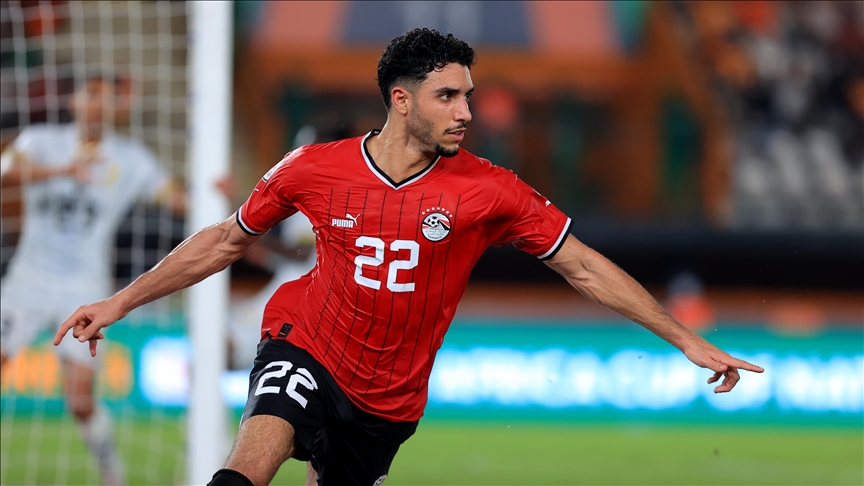 قدم.. مانشستر سيتي يتعاقد رسميا مع الدولي المصري عمر مرموش