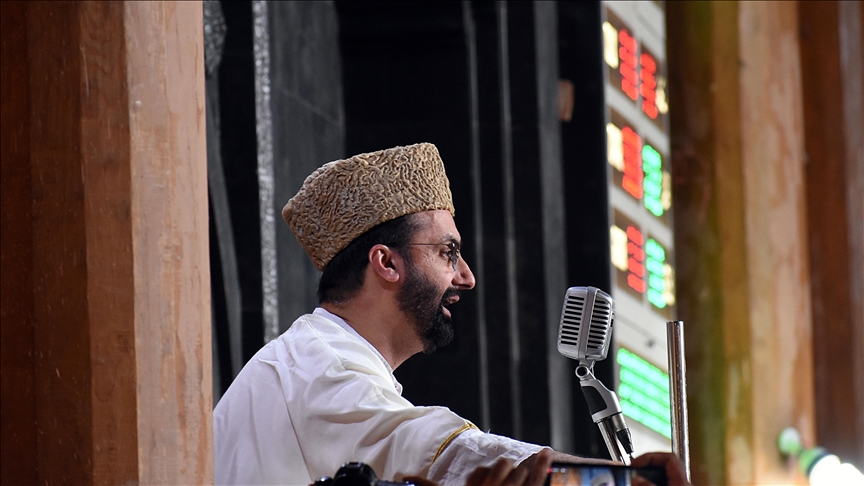 Kashmiri community leader briefs Indian lawmakers on contentious Waqf Bill