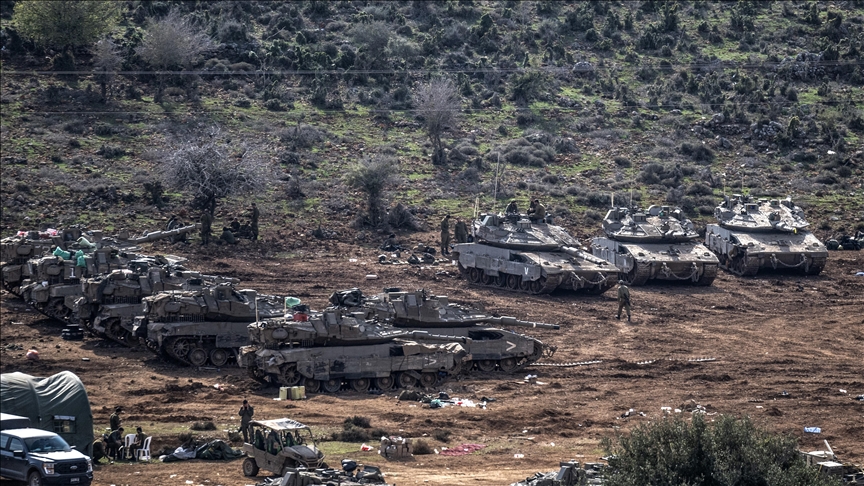 İsrail hükümetinden, Lübnan'ın güneyinden pazar günü çekilmesi gereken ordusuna bölgede kalma talimatı