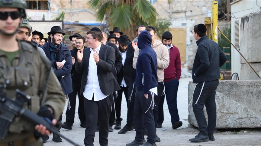 US officially lifts sanctions on illegal Israeli settlers in occupied West Bank