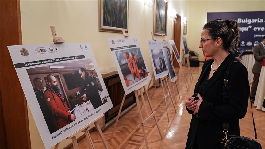 Ankara'da "Bulgaristan-Türkiye, Antarktika'da bile Komşu" adlı fotoğraf sergisi düzenlendi