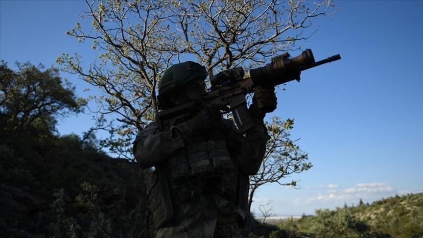 L'armée turque neutralise treize terroristes du PKK dans le nord de l'Irak