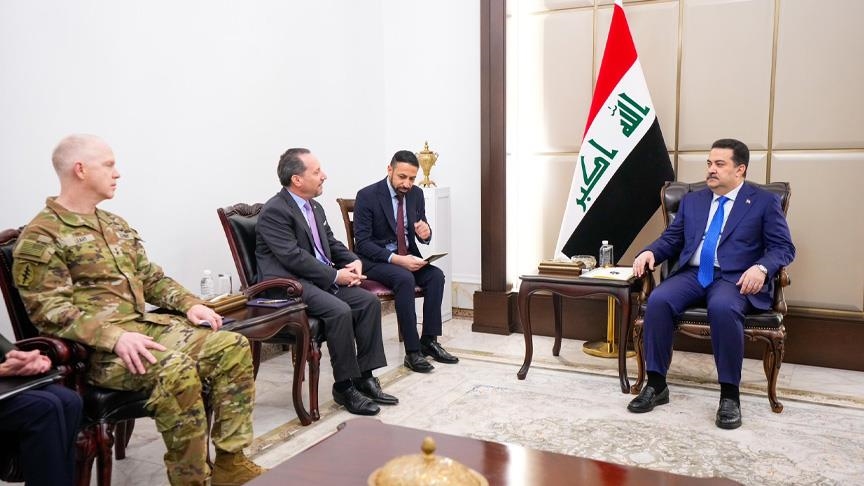 فيدان يلتقي رئيس الوزراء العراقي في بغداد