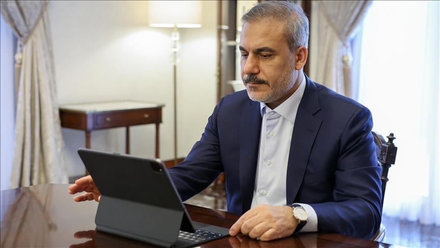 فيدان يشارك في تصويت الأناضول لاختيار صور العام