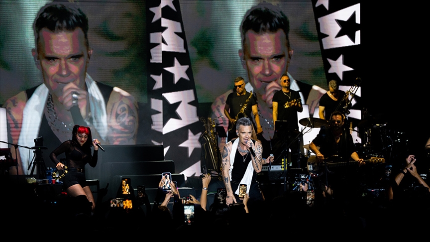 İngiliz şarkıcı Robbie Williams'ın İstanbul konserinin ilk biletleri tükendi