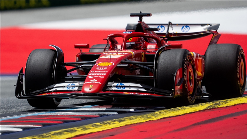 Lewis Hamilton imao udes na testiranju Ferrarija u Barceloni