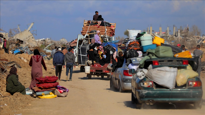 UN reports more than 423,000 people crossing from southern to northern Gaza