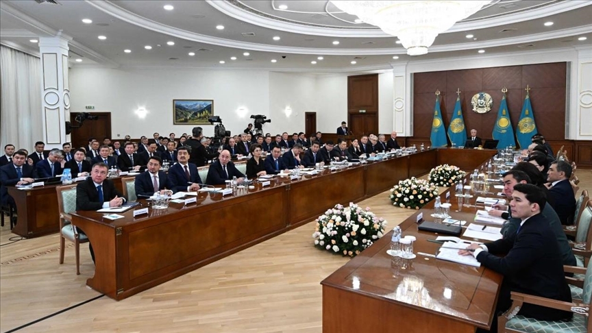 Премьер Казахстана заявил о планах начать добычу сланцевой нефти