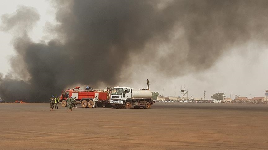 Rrëzohet një avion menjëherë pas ngritjes në Sudanin Jugor, 20 të vdekur