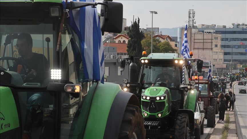 Greek farmers intensify protests, demand more state support