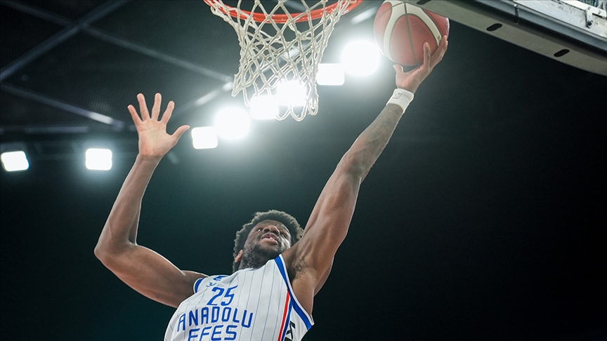 Anadolu Efes, THY Avrupa Ligi'nde yarın Olympiakos'a konuk olacak
