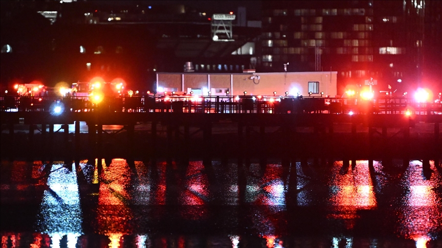 SHBA, gjenden 18 trupa pas përplasjes mes një avioni dhe helikopteri në afërsi të Washingtonit