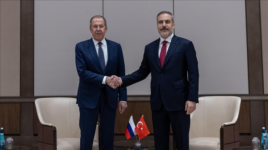 Turkish, Russian foreign ministers discuss Syria, regional developments