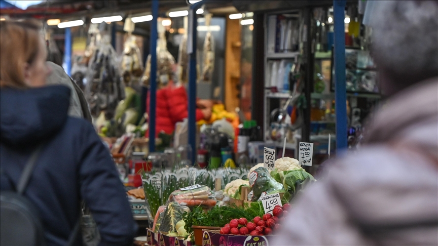 German retail sales in December down 1.6%, largest decline in 10 months