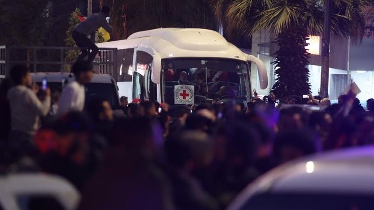 بينهم 18 مؤبدا.. الكشف عن أسماء 183 أسيرا فلسطينيا يفرج عنهم السبت