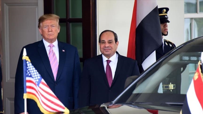 Crises au Moyen-Orient: Sissi invite Trump en Égypte pour des discussions