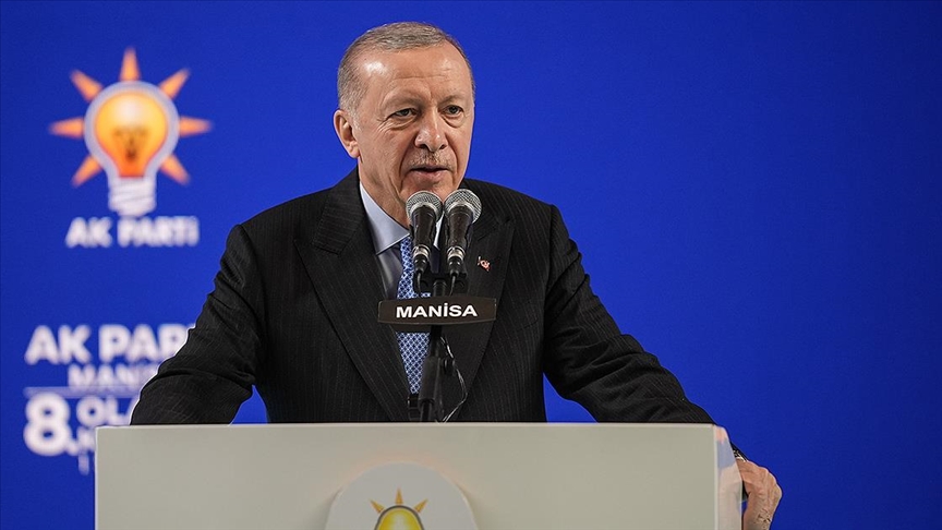 Cumhurbaşkanı Erdoğan: Boş gündemlerle kendimizi meşgul edemeyiz
