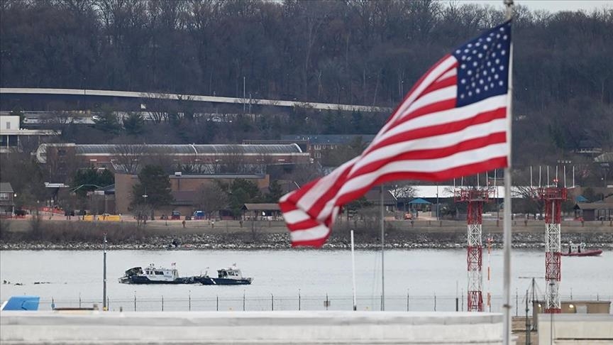 Экстренные службы США обнаружили тела 41 жертвы авиакатастрофы под Вашингтоном