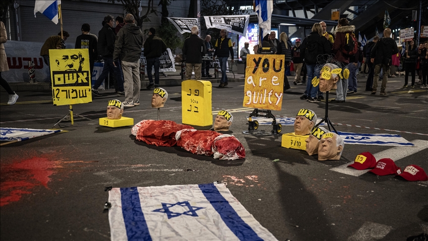 Families of Israeli hostages accuse Netanyahu, government of obstructing swap deal