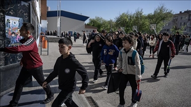 Piştî betlaneya nîvê salê dibistan sibê vedibin