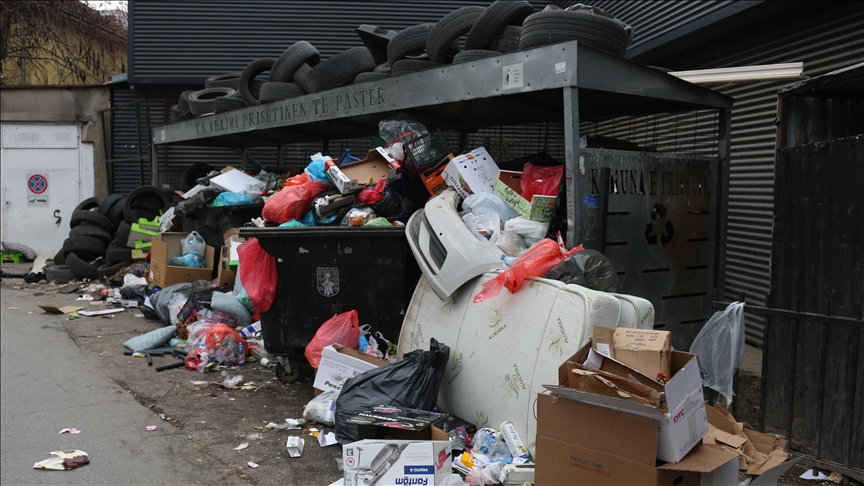 Priština proglasila vanredno stanje zbog otpada