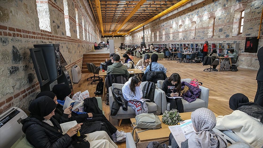 Rami Kütüphanesi'nde "Velhasıl Sanat Konuşmaları", 7 Şubat'ta başlayacak