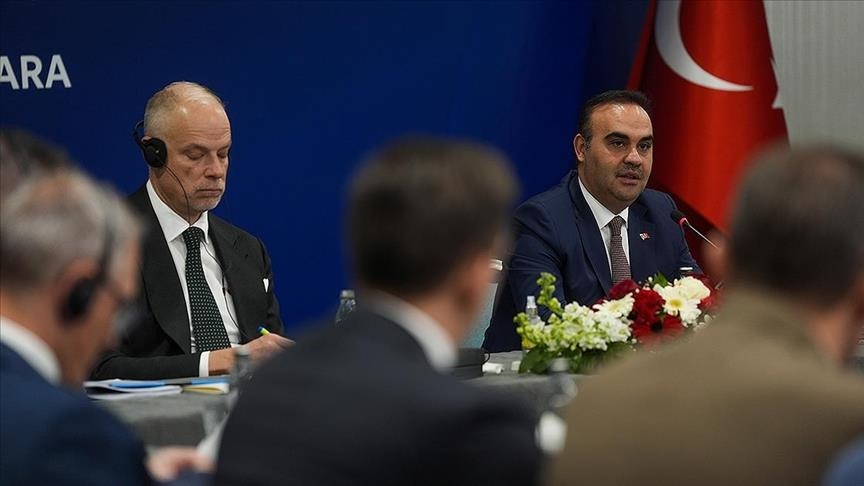 Türkiye, Hungary focus on strategic cooperation in defense industry