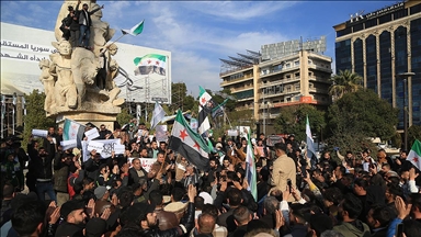 Halep'te, terör örgütü PKK/YPG'nin Münbiç'te düzenlediği bombalı araç saldırısı protesto edildi