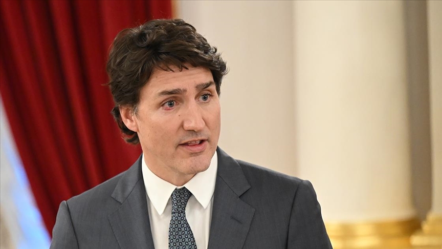 Kanada Başbakanı Trudeau, ABD’nin ülkeye getirdiği gümrük vergisinin en az 30 gün durdurulduğunu duyurdu Kanada Başbakanı Trudeau, ABD’nin ülkeye getirdiği gümrük vergisinin en az 30 gün durdurulduğunu duyurdu