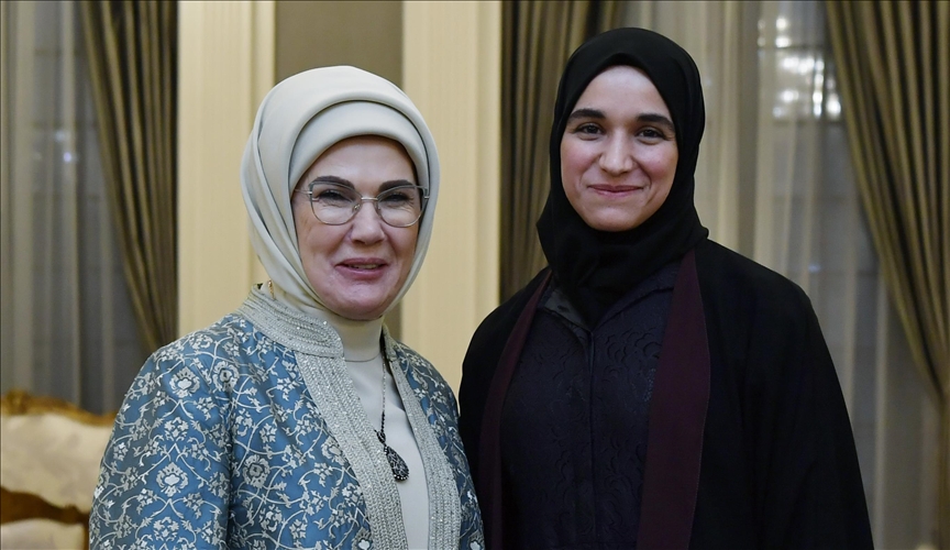 Эмине Эрдоган встретилась с супругой президента Сирии Ахмеда аш-Шара Латифой аль-Дуруби