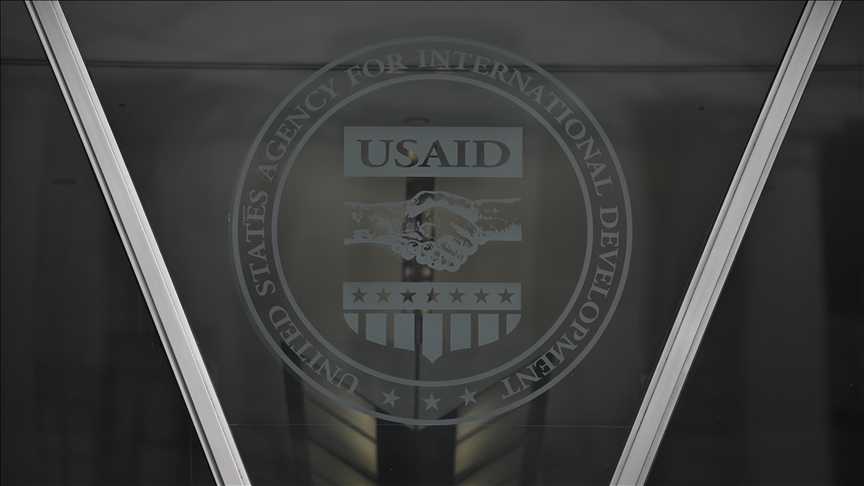 Democratic lawmakers blocked from USAID headquarters as they protest agency's potential shutdown