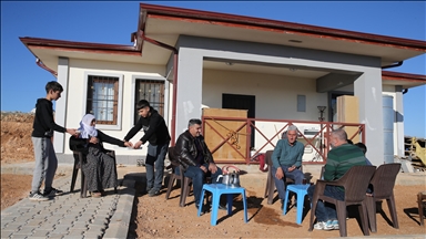 Diyarbakır'da kırsaldaki depremzedeler köy tipi afet konutlarına yerleşti