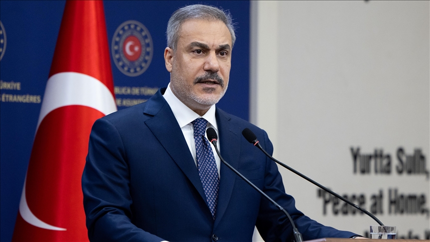 Bakan Fidan, Filistinlilerin Gazze'den zorla tahliyesi fikrinin kabul edilemez olduğunu belirtti