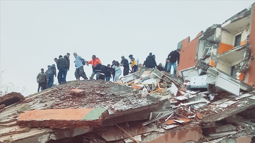 Kiler olarak kullandıkları çelik kafes, 3 kişilik aileyi ölümden kurtardı
