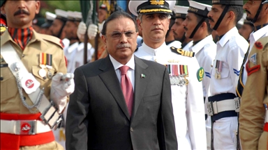 Chinese President Xi hosts Pakistani counterpart Zardari for talks in Beijing