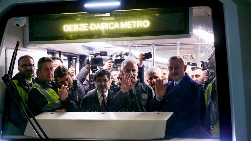 Bakan Uraloğlu: Gebze OSB-Darıca Metro Hattı, Türk teknik ve mühendisliğinin ürünü olarak inşa edilen ilk metro hattımız