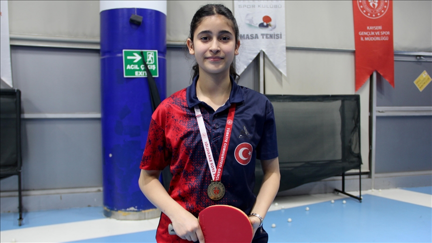 Masa tenisine 6'sında başladı 13'ünde dünyada başarı hedefliyor
