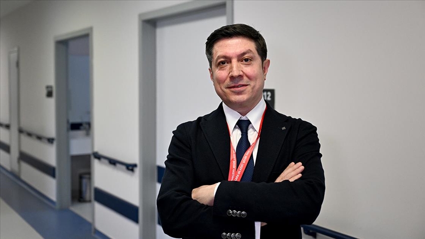 Prostat kanseri cerrahisi sonrası "idrar kaçırma" sorununa çözüm getiren yöntemle literatüre girdi
