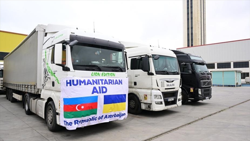 Азербайджан отправил новую партию гуманитарной помощи в Украину