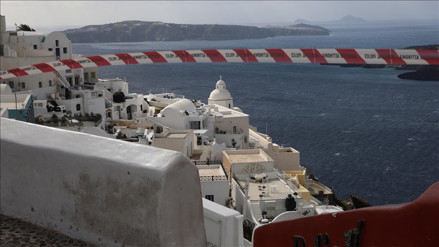 Yunanistan Sivil Koruma Genel Sekreterliği, Santorini Adası'nda olağanüstü hal ilan etti