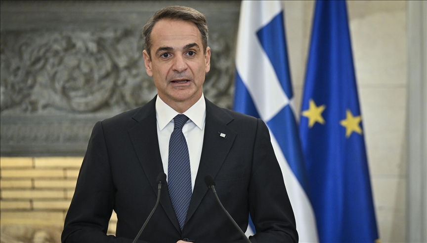 Greek premier visits Santorini as island still feeling shakes