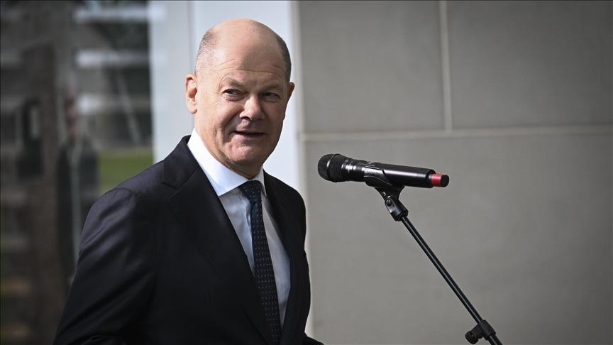 Канцлер Германии заверил президента Сирии в готовности поддержать восстановление страны